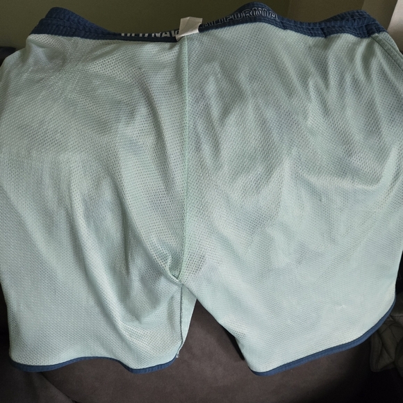 Old Navy Men's Palm Tree Print Board Shorts | Size 36 - Picture 5 of 8